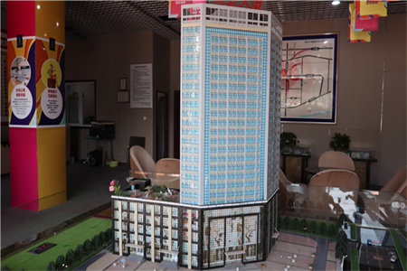 捡漏，送30万精装全新未住领包住，电梯中层证在手，即住